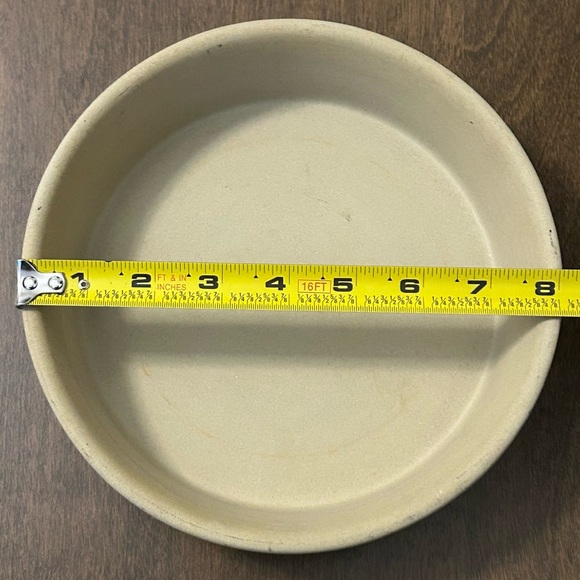 PAMPERED CHEF 8" ROUND STONEWARE BAKING DISH ~ TOASTER OVEN SIZE ~ MADE IN USA - Picture 5 of 7